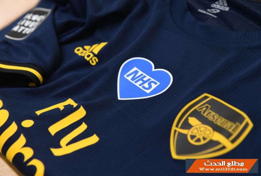 أرسنال يدعم جورج فلويد والقطاع الصحي على قميصه ضد مانشستر سيتي