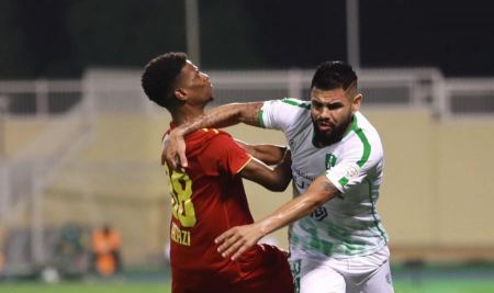 الأهلي يسقط أمام ضمك