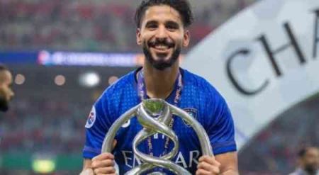 الهلال يتفق مع الرائد على ضم الشهري