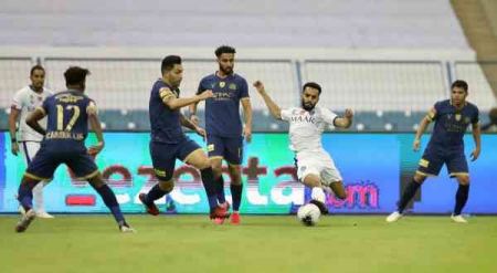 الهلال يسحق النصر في ديربي الرياض