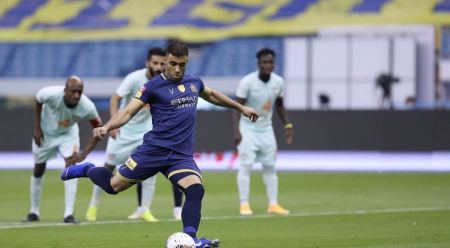 النصر يقلب الطاولة على الفيحاء في ليلة تتويج الهلال